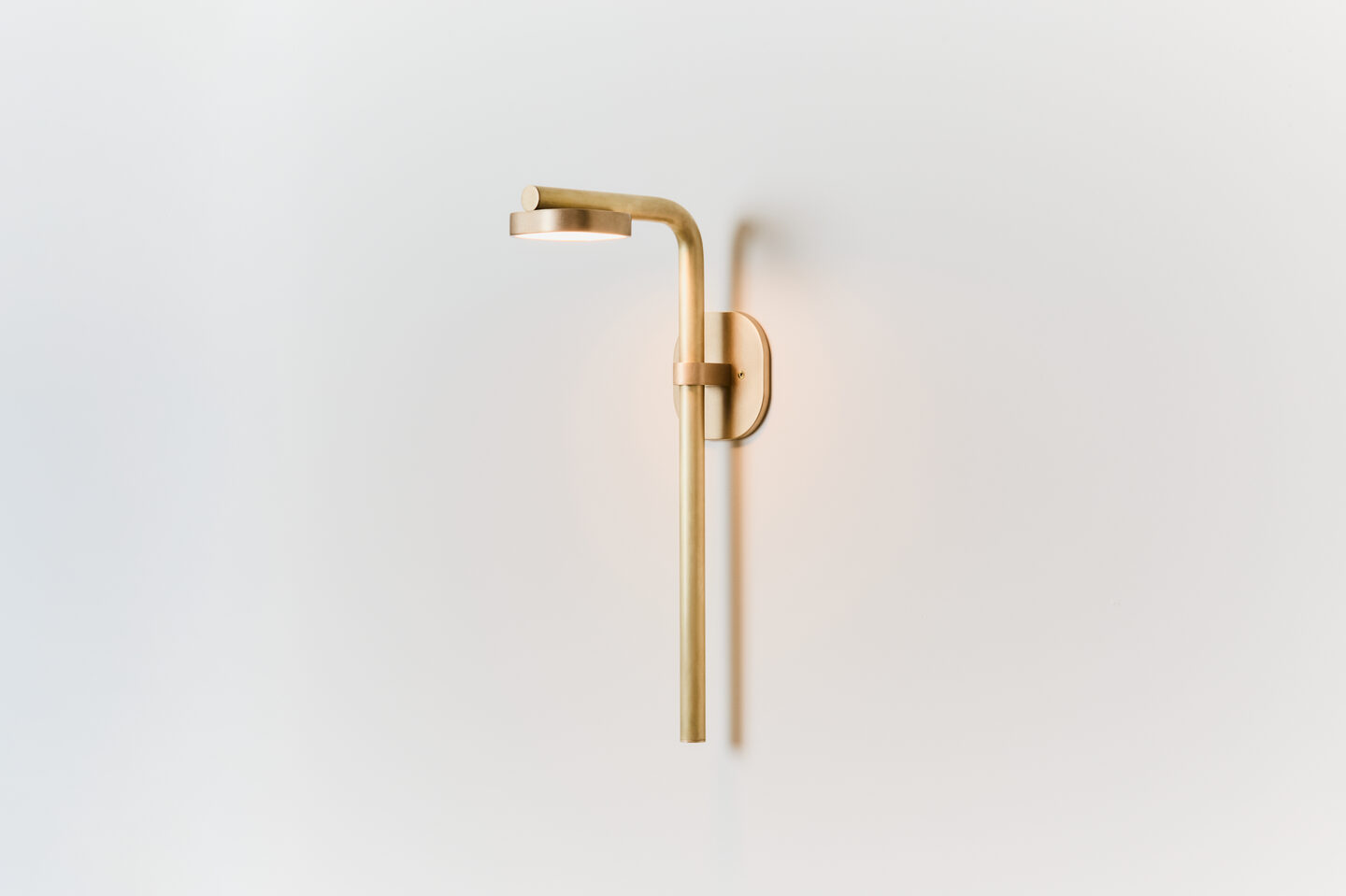 Verse Wall Brushed Brass